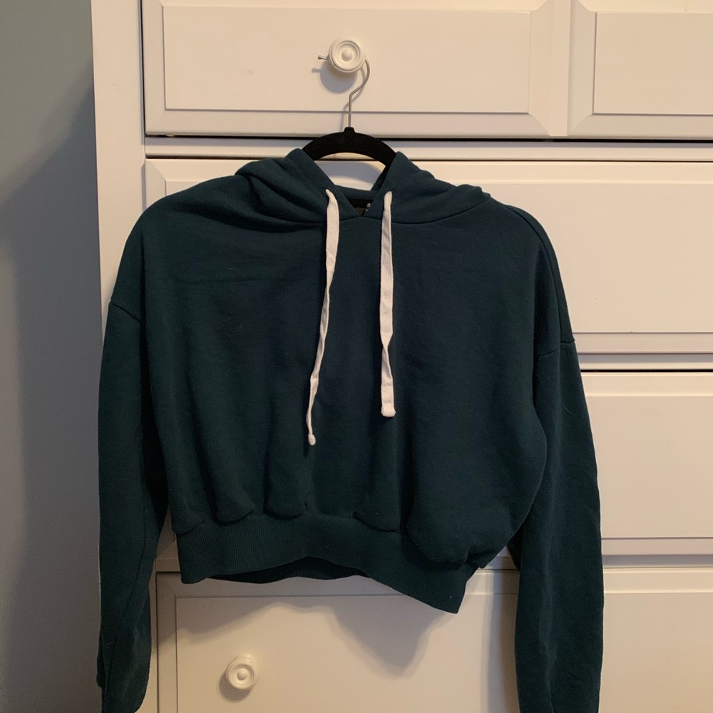 Forever 21 cropped hoodie